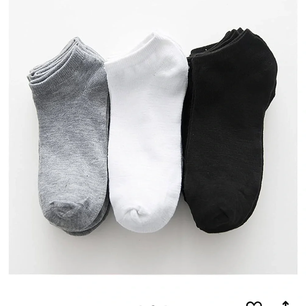 12 pairs of low-cut socks, white, black, and gray